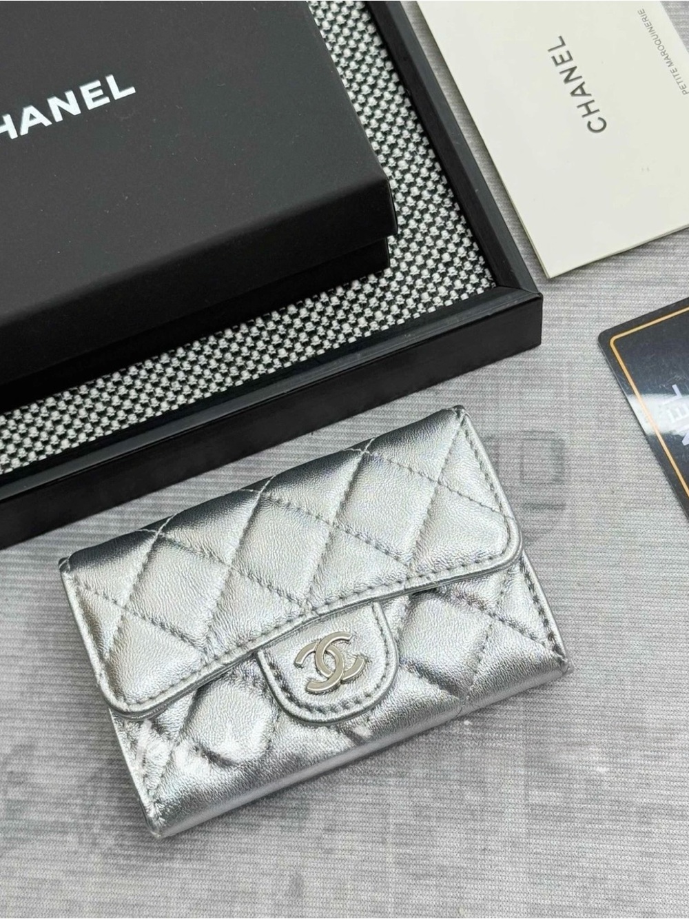 Chanel quilted wallet Silver